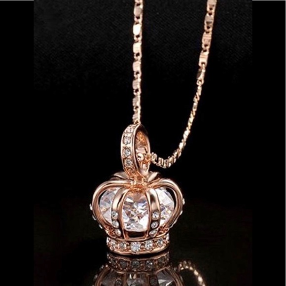 Queen Crown 👑 18K Rose Gold Plated Necklace CZ - Picture 2 of 6